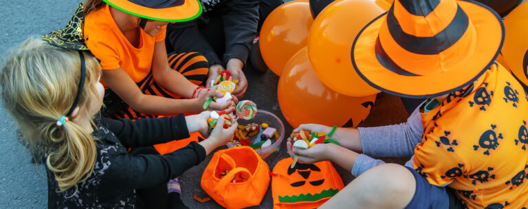 Lire la suite à propos de l’article Top 10 des activités Halloween pour enfant ! [Bouh !]
